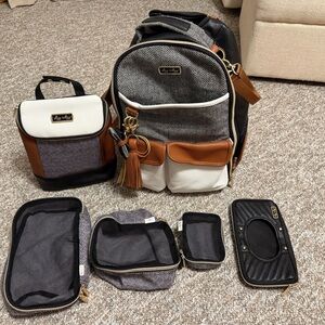 Itzy Ritzy Coffee & Cream boss bag and accessories